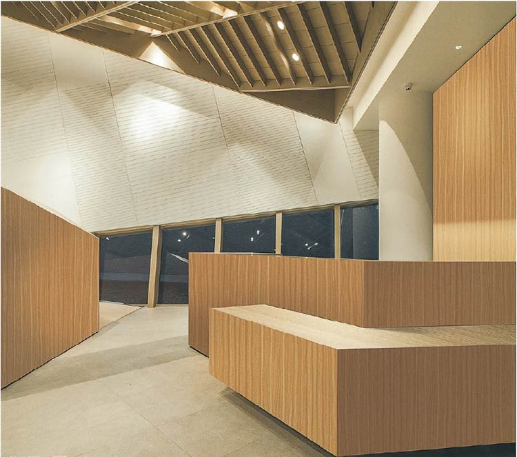 څنګه کولی شي د ځان چپکونکي PVC فلم ستاسو د پلورنځي فرنټ کاونټر ژوندي کړي؟